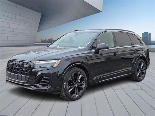2025 Audi Q7 55 Prestige