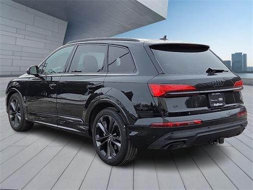 2025 Audi Q7 55 Prestige