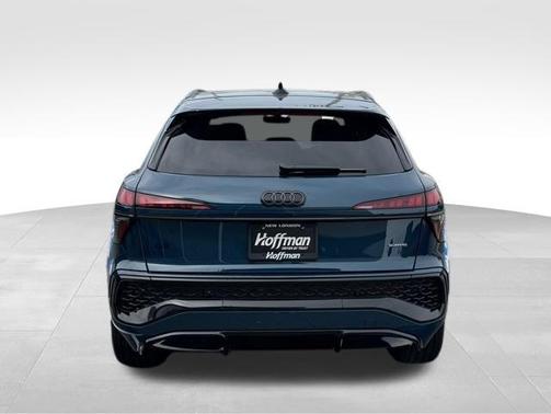 Malpelo Blue Metallic 2026 Audi Q3 TFSI quattro S tronic