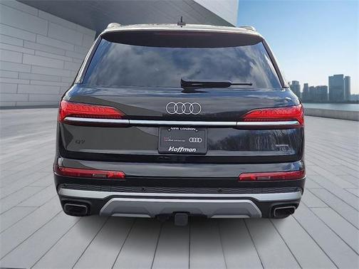 2025 Audi Q7 55 Premium Plus