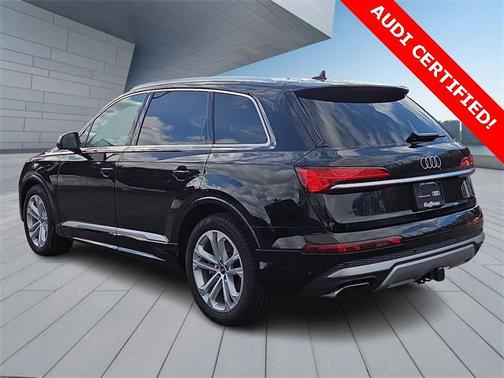 2025 Audi Q7 55 Premium Plus