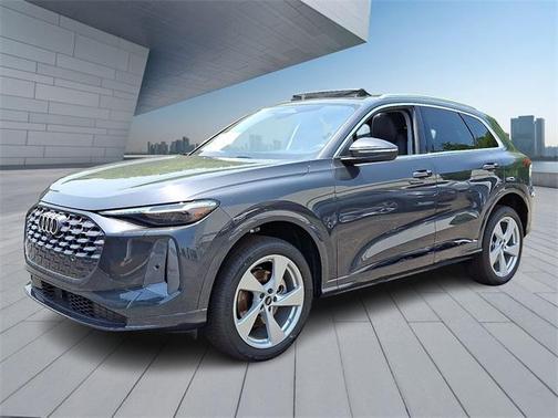 2025 Audi Q5 Premium Plus