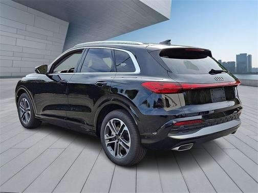 2025 Audi Q5 Prestige