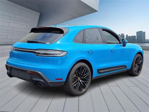 2022 Porsche Macan Base