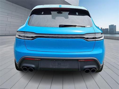 2022 Porsche Macan Base