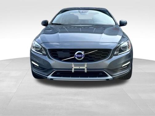 2016 Volvo S60 Cross Country T5 Platinum