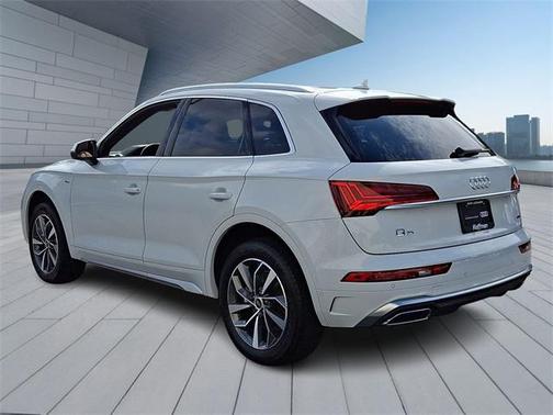 2024 Audi Q5 45 S line Premium
