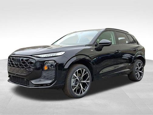 Mythos Black Metallic 2026 Audi Q3 S line