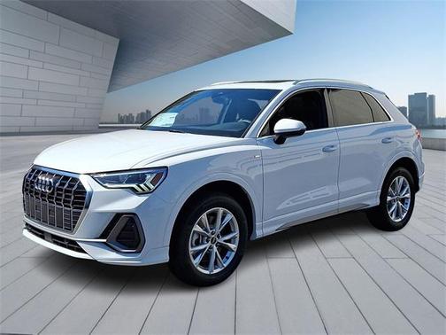 2025 Audi Q3 Premium 45 TFSI S line quattro Tiptronic