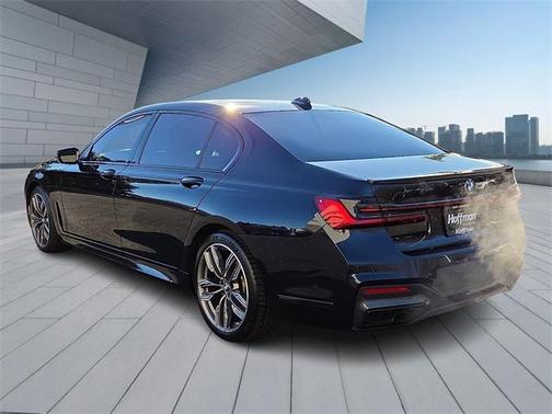2022 BMW M760 xDrive