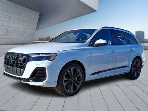 2026 Audi Q7 55 Premium Plus