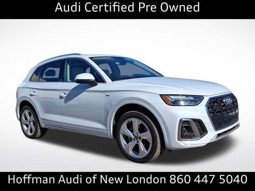 Glacier White Metallic 2023 Audi Q5 45 S line Premium Plus