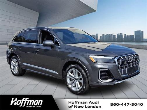 2025 Audi Q7 55 Premium Plus