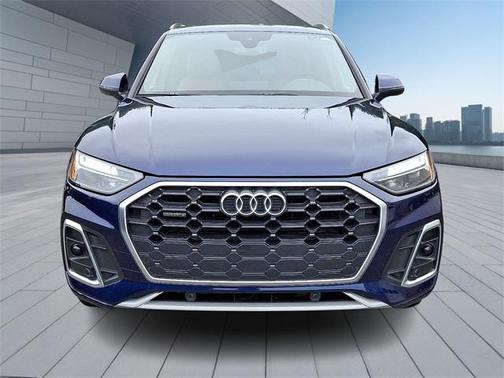 2023 Audi Q5 45 S line Premium