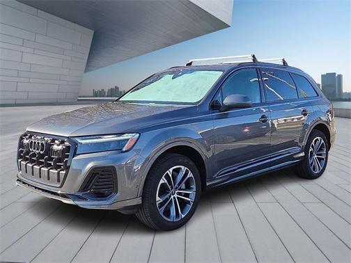 2025 Audi Q7 45 Premium