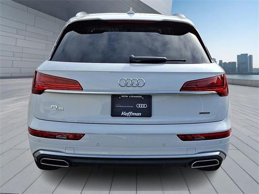 2024 Audi Q5 45 S line Premium