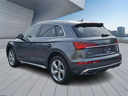 2025 Audi Q5 45 S line Premium Plus