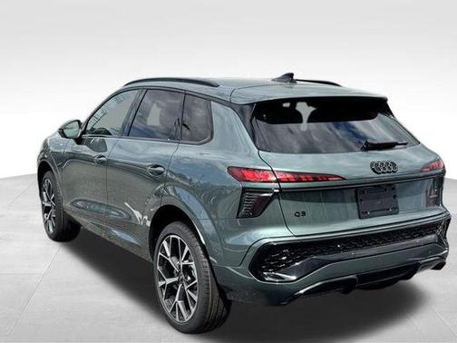 Sage Green Metallic 2026 Audi Q3 TFSI quattro S tronic