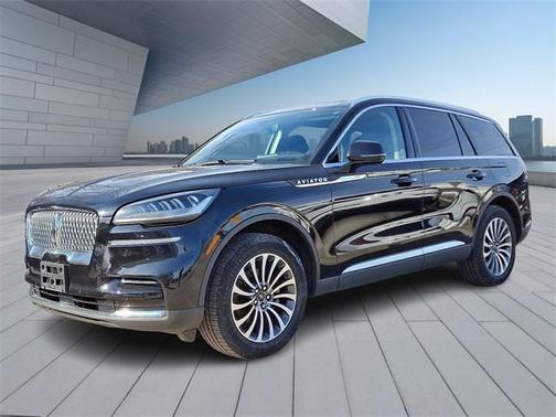 2023 Lincoln Aviator Standard AWD