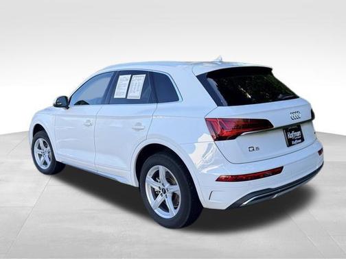 Ibis White 2021 Audi Q5 45 Premium