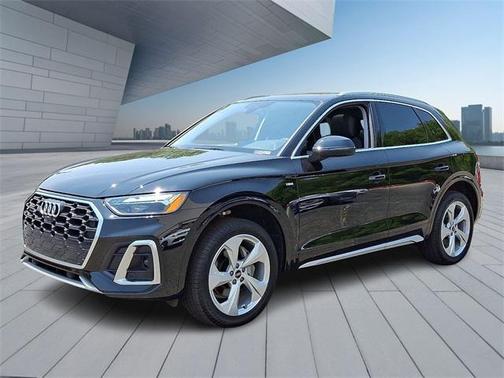 2025 Audi Q5 45 S line Premium Plus