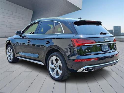 2025 Audi Q5 45 S line Premium Plus