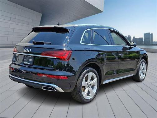 2025 Audi Q5 45 S line Premium Plus