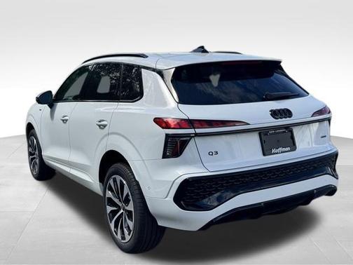 Glacier White Metallic 2026 Audi Q3 TFSI quattro S tronic