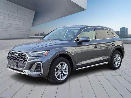 2023 Audi Q5 45 S line Premium