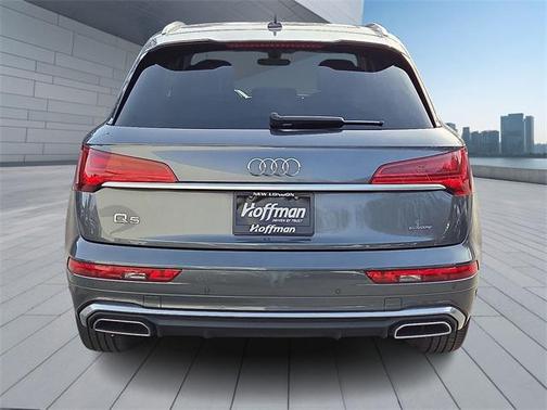 2023 Audi Q5 45 S line Premium