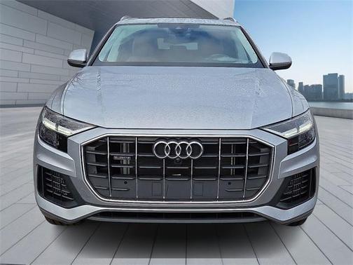 2022 Audi Q8 55 Premium