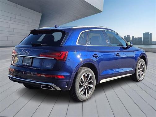 2024 Audi Q5 45 S line Premium Plus