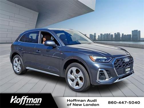 2022 Audi Q5 45 S line Premium Plus