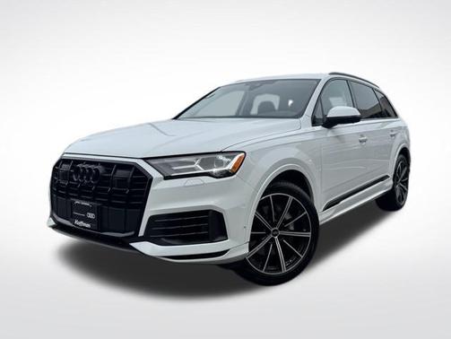 Glacier White Metallic 2023 Audi Q7 55 Premium Plus