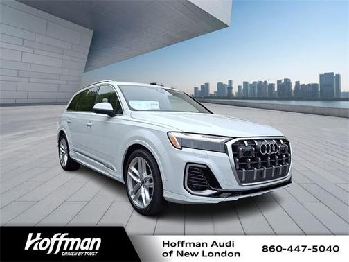 2025 Audi Q7 55 Premium Plus