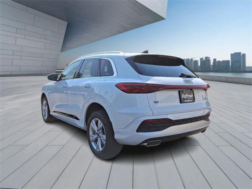 2025 Audi Q5 Premium