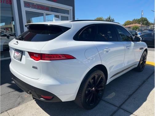 Photo 3 of 25 of 2018 Jaguar F-PACE 25t R-Sport