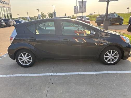 2014 Toyota Prius c Four