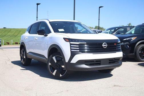 Aspen White Tricoat 2026 Nissan Kicks SR