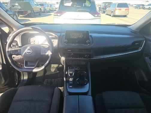 Super Black 2025 Nissan Rogue SV