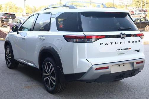 2025 Nissan Pathfinder Platinum 4WD