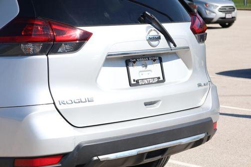 2018 Nissan Rogue SL