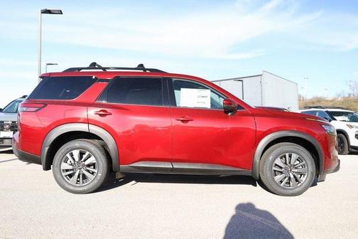 2025 Nissan Pathfinder SV 4WD
