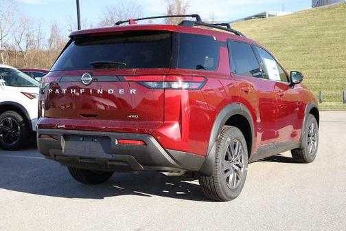2025 Nissan Pathfinder SV 4WD