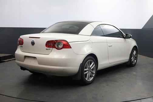 2011 Volkswagen Eos Lux