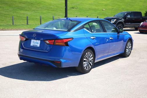 Bluestone Pearl 2025 Nissan Altima 2.5 SV