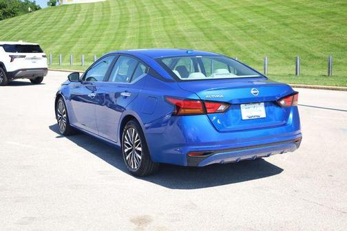Bluestone Pearl 2025 Nissan Altima 2.5 SV