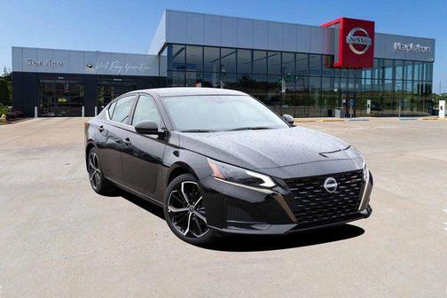 2025 Nissan Altima SR FWD