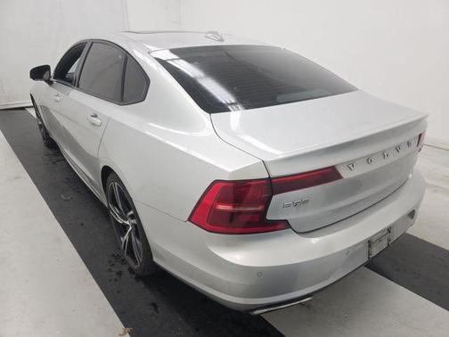 2020 Volvo S90 T6 R-Design