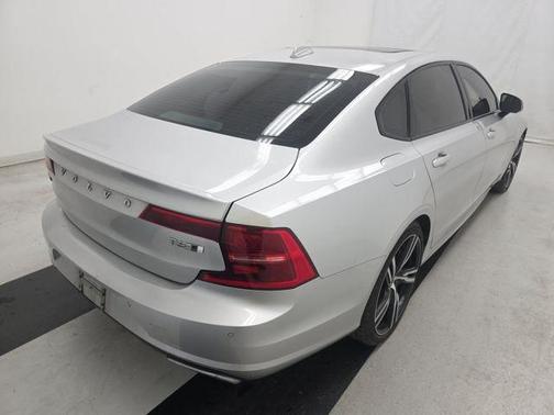 2020 Volvo S90 T6 R-Design
